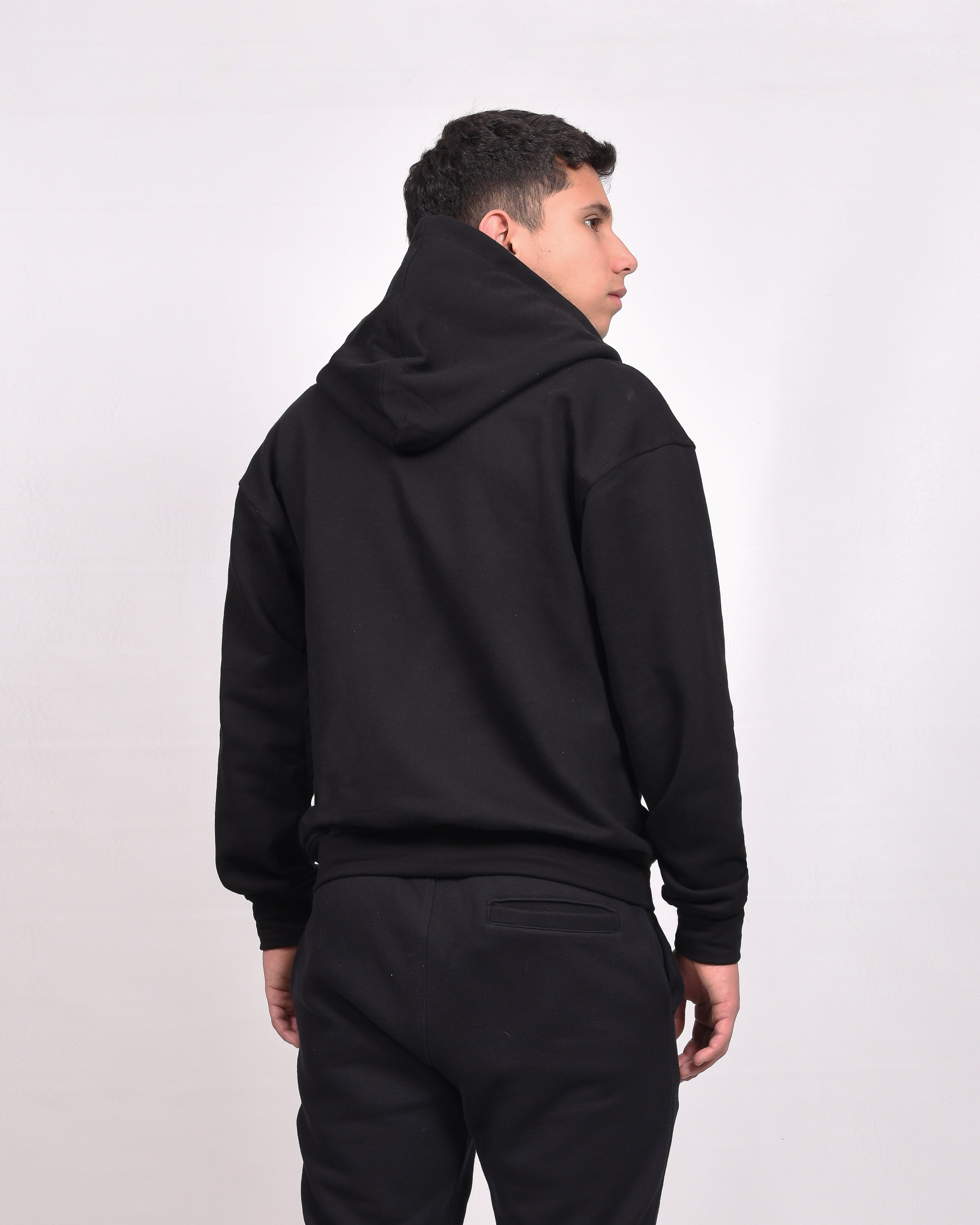 Hoodie Negro Básico Cremallera Oversize